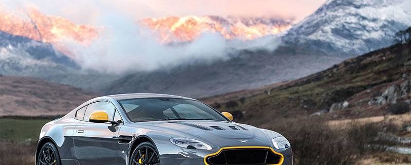 Aston Martin Vantage jetzt auch mit Schaltgetriebe
